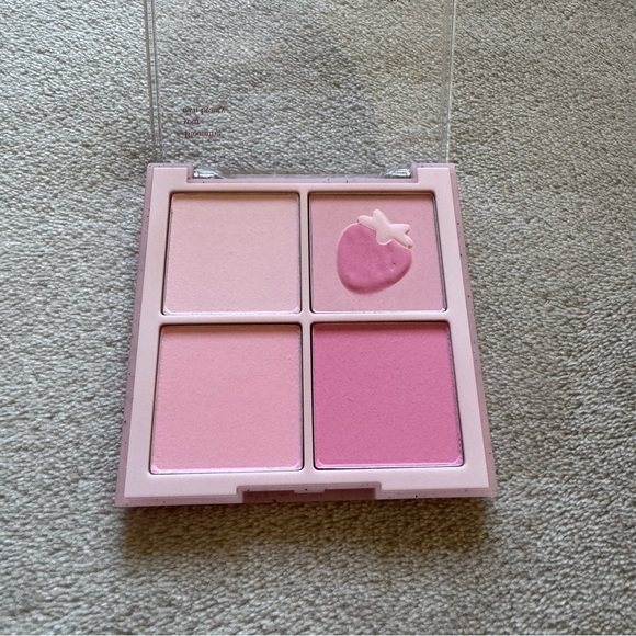 dasique - Blending Mood Cheek Berry Smoothie Edition - Picture 4 of 7